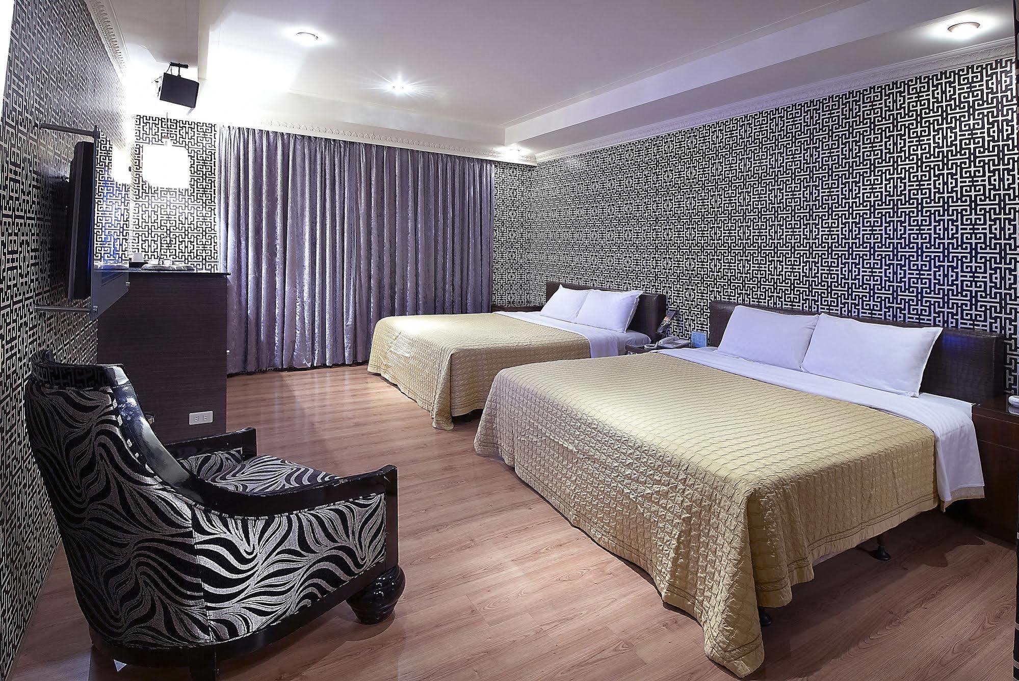 Holly Wood Motel Pitou Esterno foto